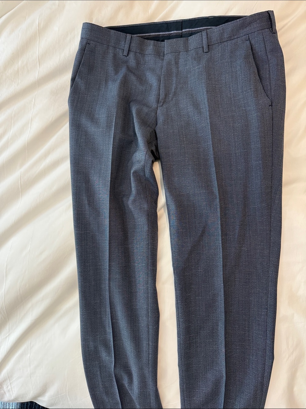 Men's Hugo Boss Dress Pants in Navy